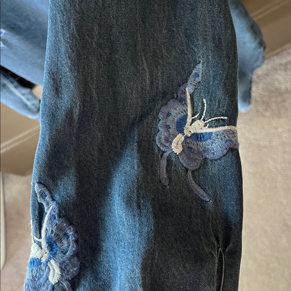Johnny Was - Dark Blue Embroidered Chambray Tunic- Jazmine zip up - Picture 6 of 11